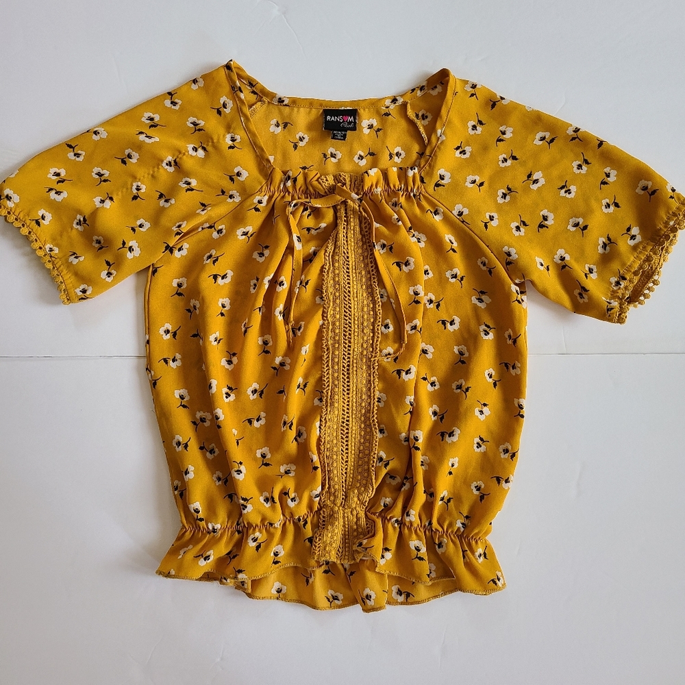 Ransom girl Medium 10-12 gold white black floral short sleeve blouse flowy boho